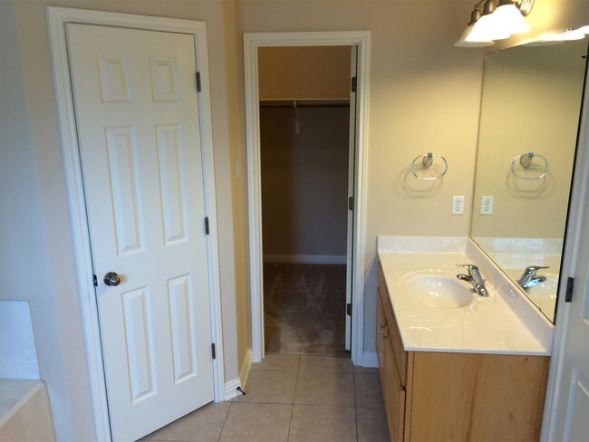 Building Photo - 2613 National Park Blvd