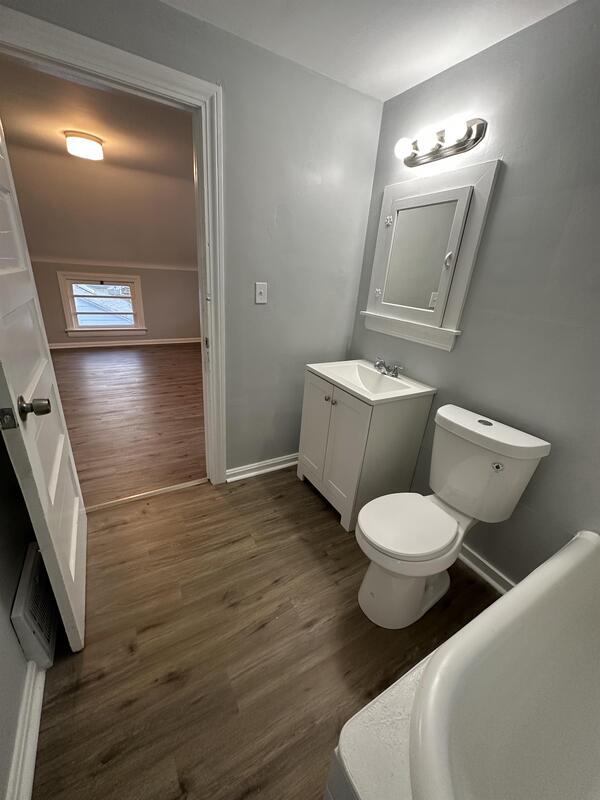 Building Photo - 3336 W 54th St