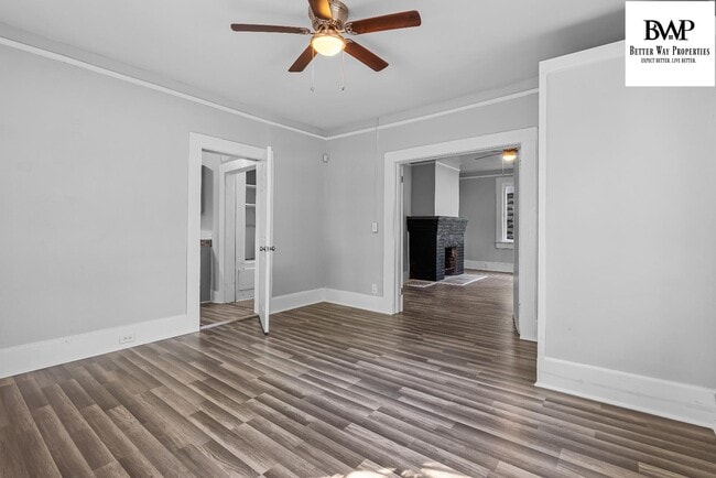 Building Photo - 1522 Columbia College Dr