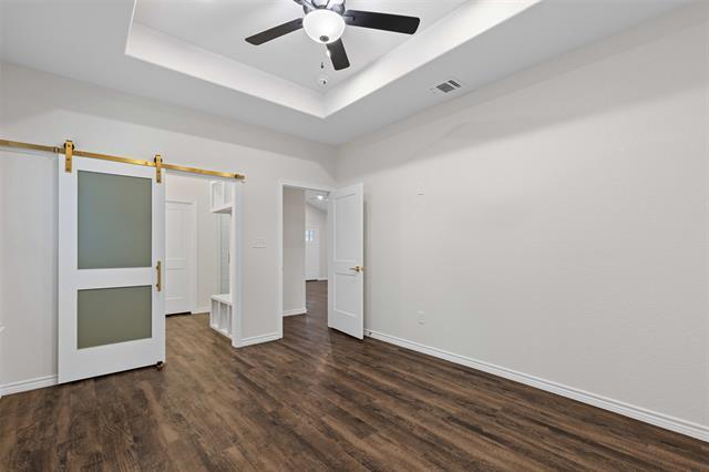 Building Photo - 5623 Barkridge Dr