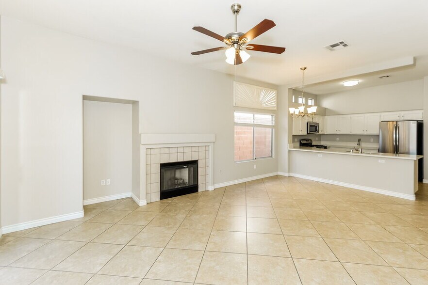 Building Photo - 5037 Via De Fortuna Way