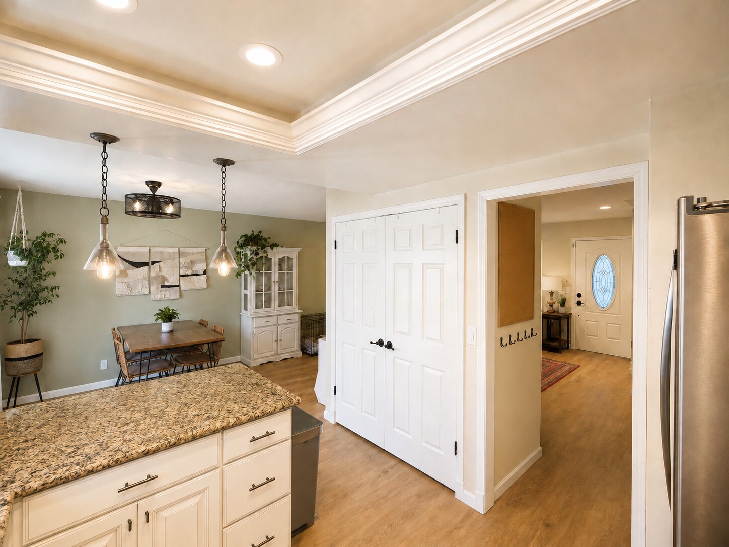Building Photo - 2820 Bollinger Canyon Rd