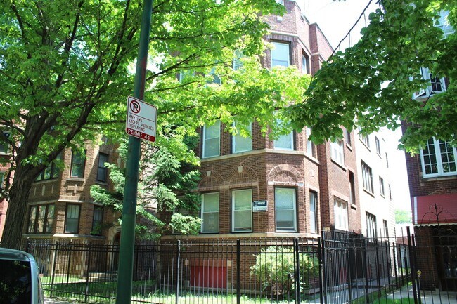 Building Photo - 7427 S Chappel Ave