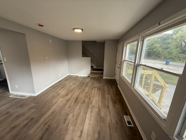 Building Photo - 3526-28 East 9th Avenue