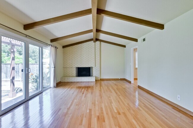 Building Photo - Charming Updated 4 Bedroom Home in Santa Clara with Expansive Backyard and Fruit Trees.