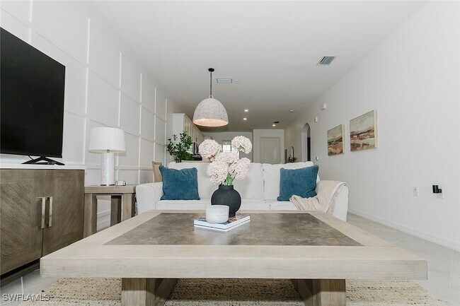 Building Photo - 5555 Double Eagle Cir