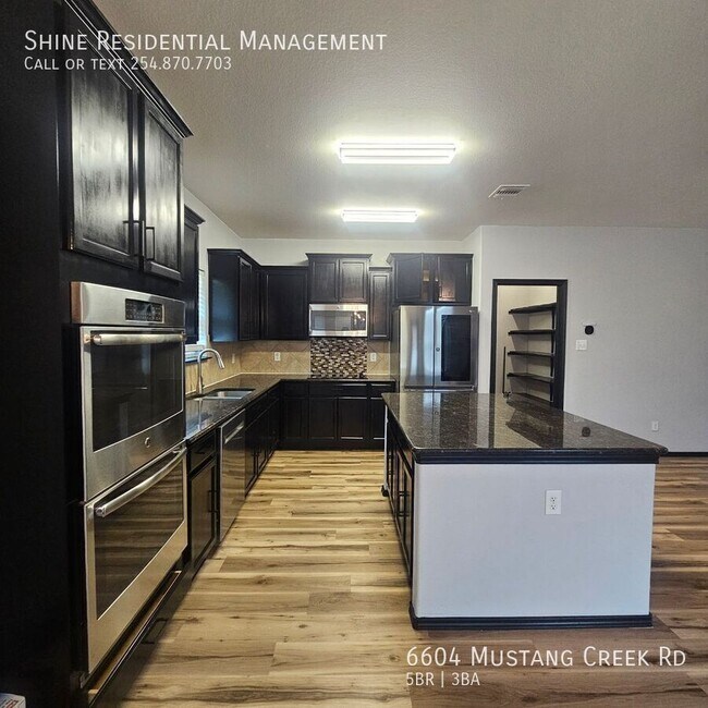 Building Photo - 6604 Mustang Creek Rd