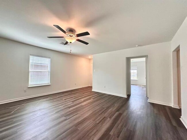 Building Photo - 17916 Speculator Ln
