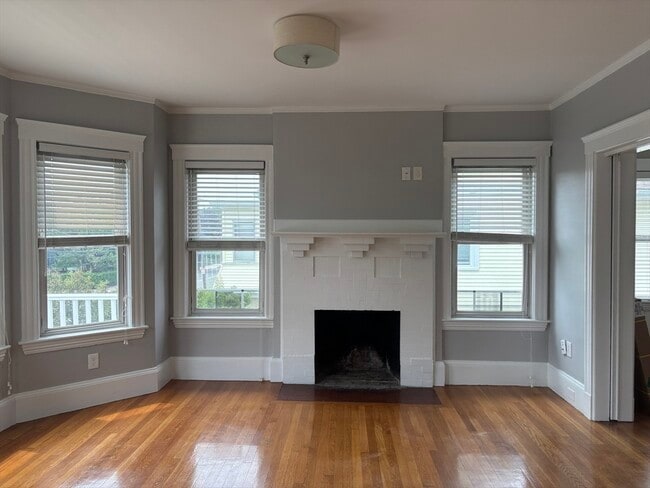 Building Photo - 603 High St