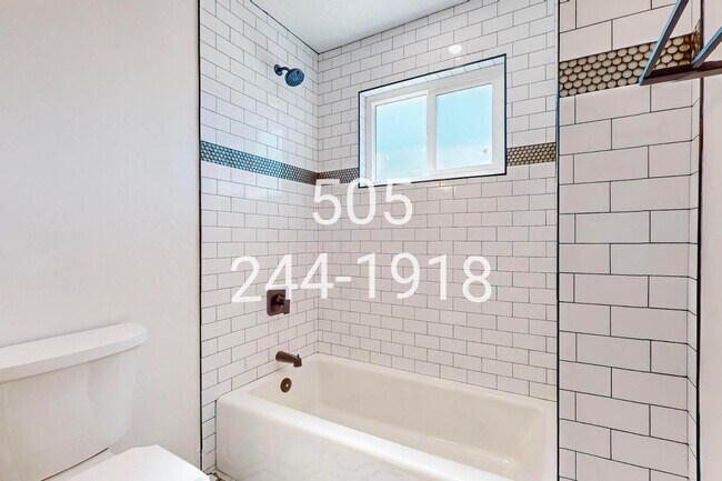 Building Photo - 1601 Georgia St NE