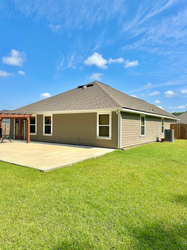 Building Photo - 26 Gray Fox Ct