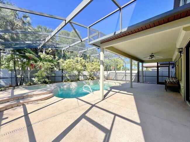 Building Photo - 2532 Glenridge Cir