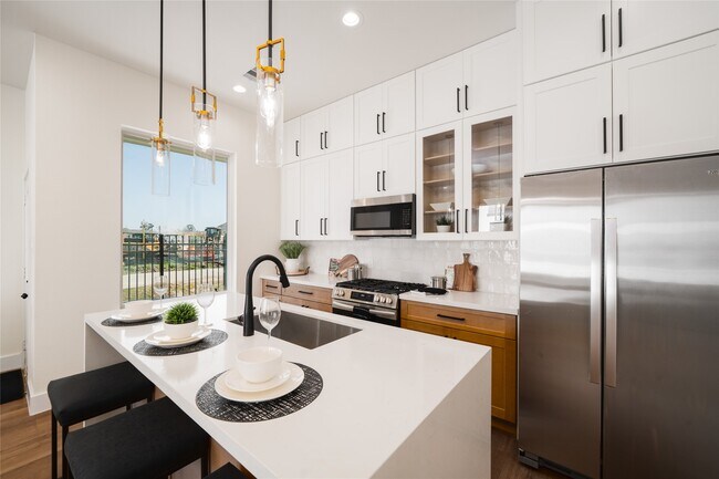 Building Photo - 8907 Knl Br Dr