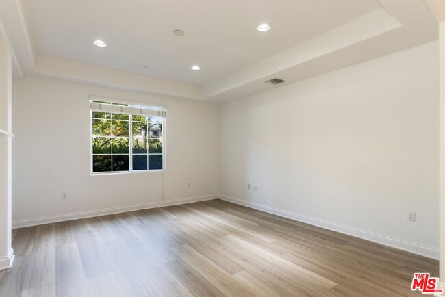 Building Photo - 12975 Agustin Pl