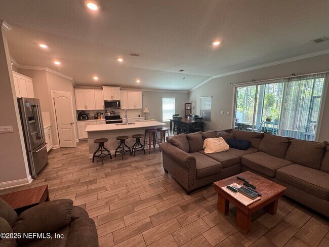 Building Photo - 14 Lumber Jack Trl