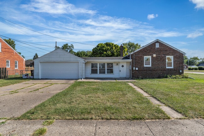 Building Photo - 14521 Trenton Rd