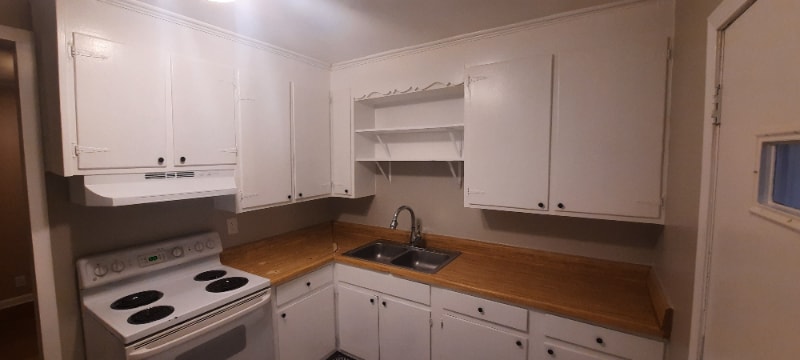 Building Photo - 1614 Elizabeth Rd