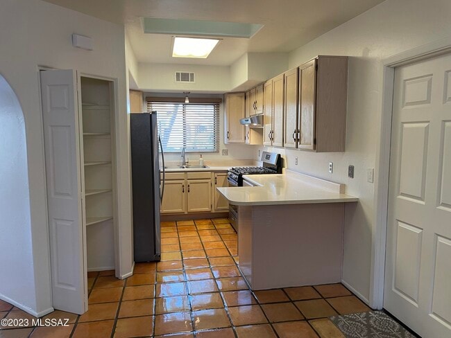 Building Photo - 11865 N Copper Butte Dr