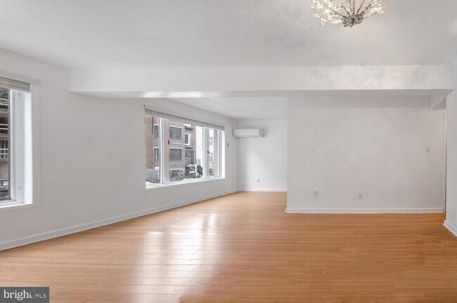 Building Photo - 2639 15th St NW