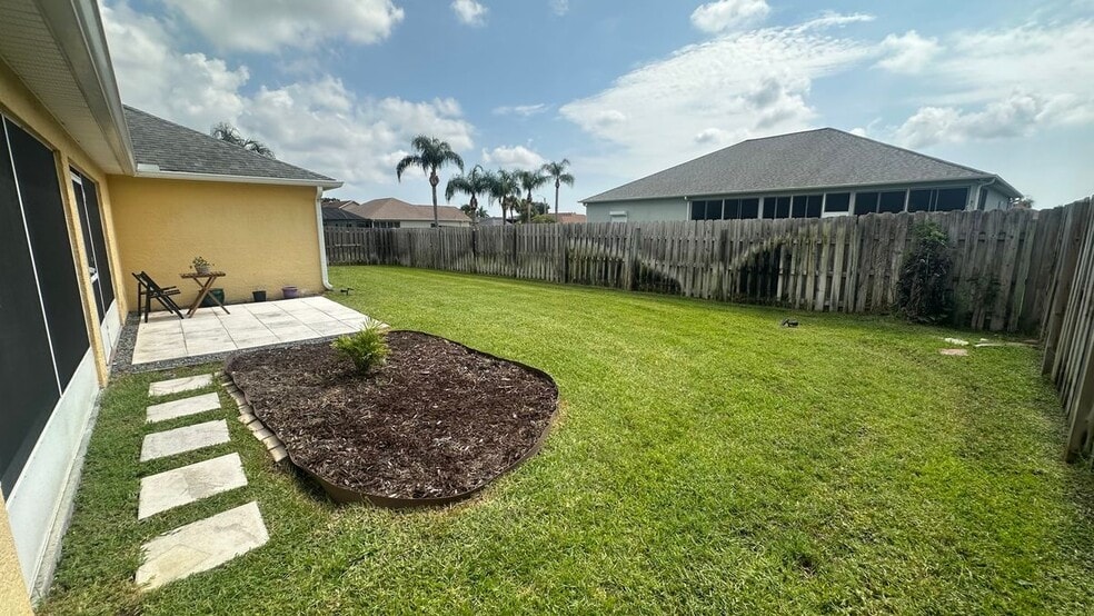 Building Photo - 1143 Egret Lake Way