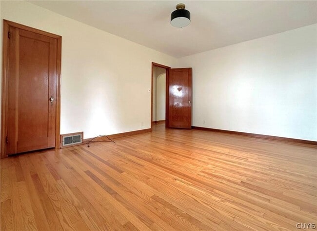 Building Photo - 50 New Hartford St