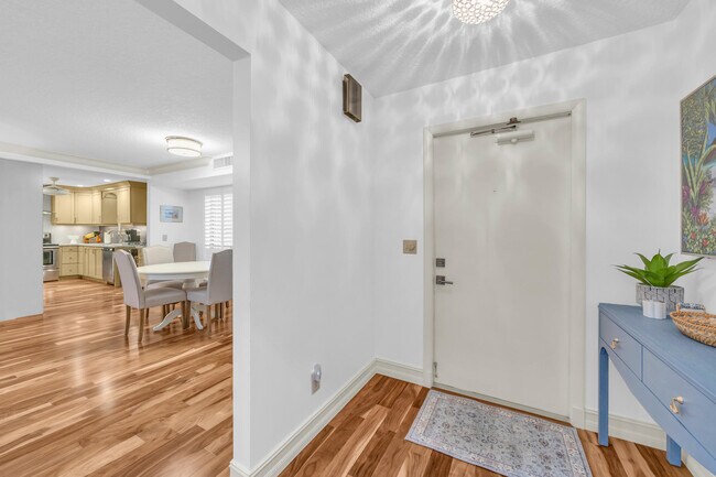 Building Photo - 25 SE Turtle Creek Dr