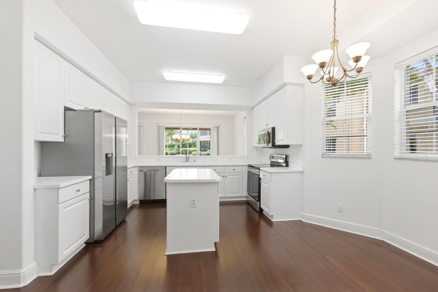 Building Photo - 658 Vintage Reserve Cir