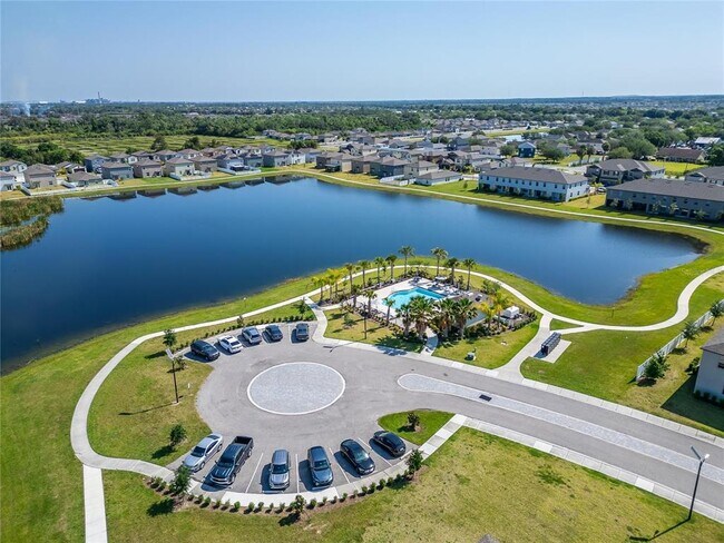 Building Photo - 403 Royal Empress Dr