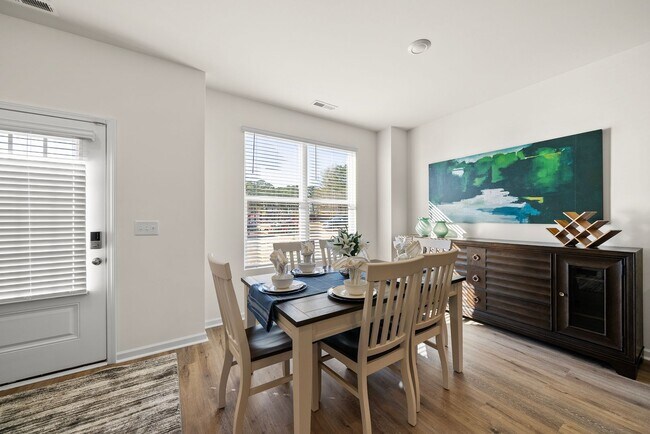 Building Photo - BRAND NEW 3 Bed 2.5 bathroom townhomes in Wake Forest!