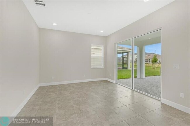 Building Photo - 14989 RedCove Pl