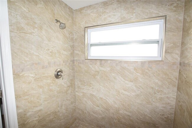 Building Photo - 1025 Lester Ridge Ct