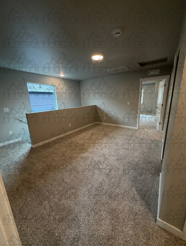 Building Photo - 3 BED 2.5 BATH NEW BUILD!