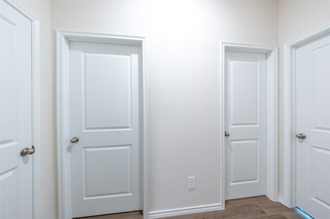 Building Photo - 13156 Dawson Dr