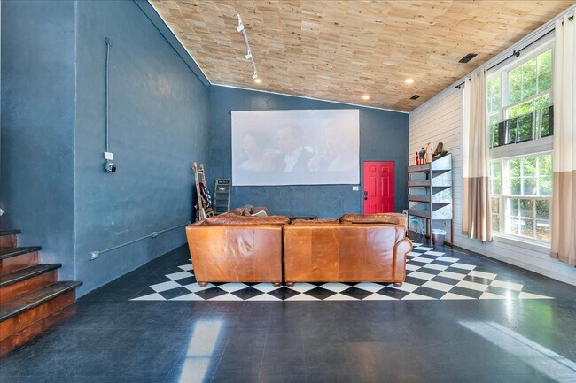 Building Photo - 2796 Camp Easter Rd