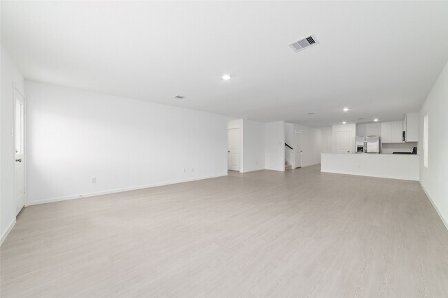 Building Photo - 6330 Breakaway Grv Dr