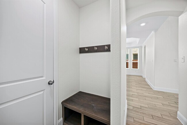 Building Photo - 11918 Sumitomo Ln
