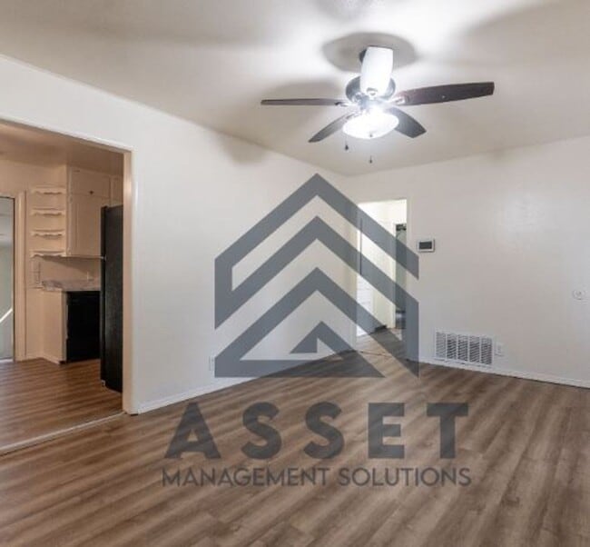 Building Photo - RENT TO OWN – Warr Acres!