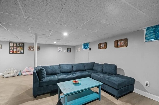 Building Photo - 181 Highland Ave