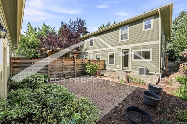 Building Photo - 4570 Meade St
