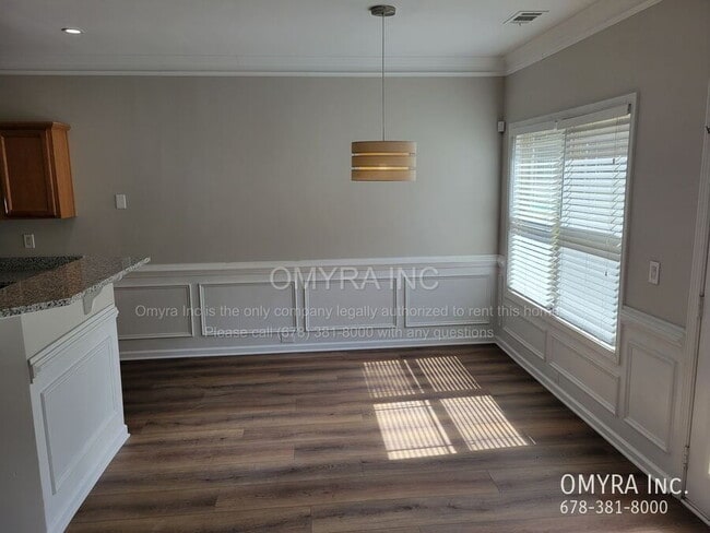 Building Photo - Gorgeous Home in Quiet Neighborhood with Swimming Pool in Fairburn!