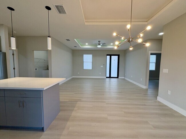 Building Photo - 2709 NW 5th St