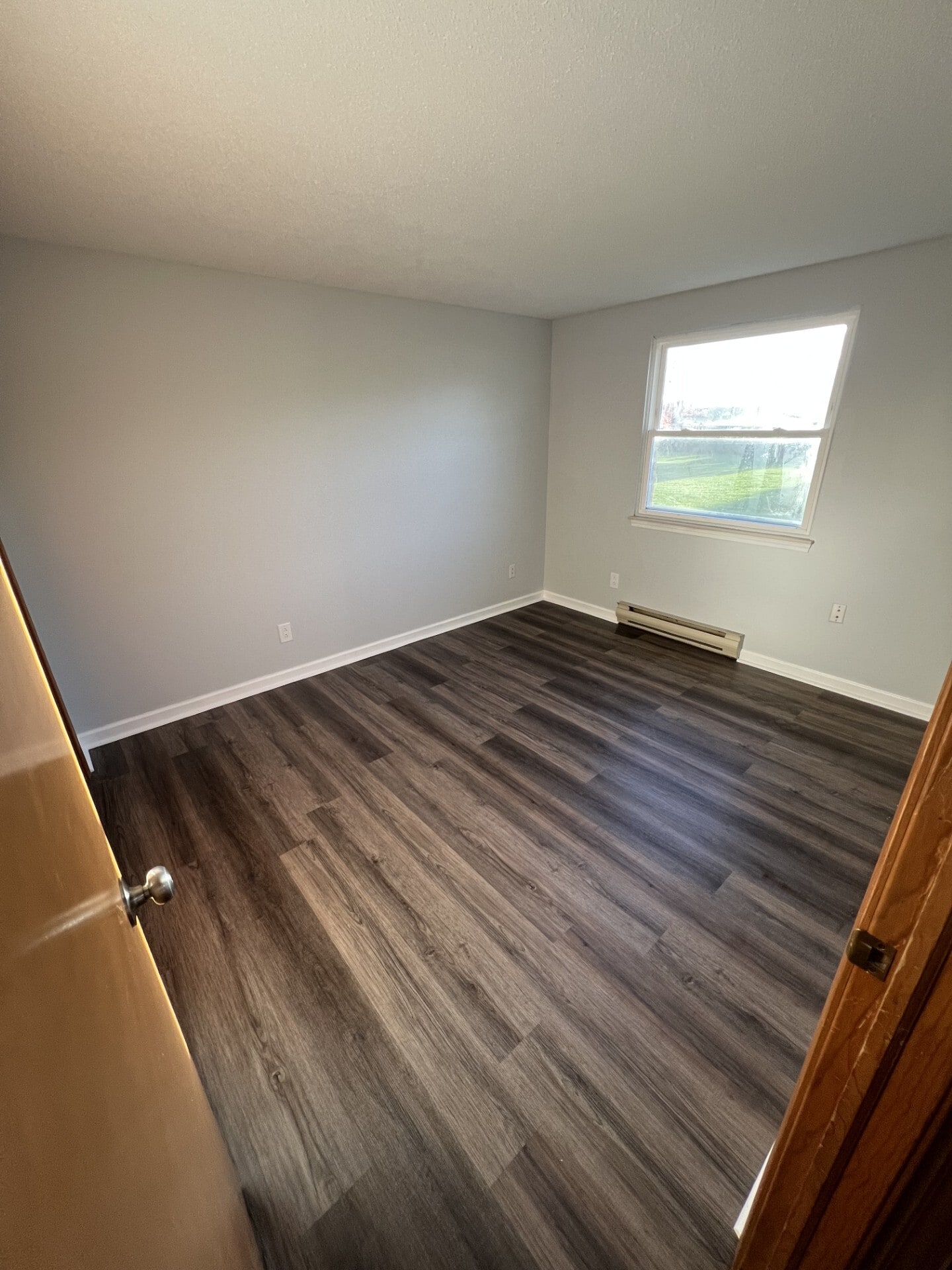 Building Photo - 2716 Alder Creek Dr S