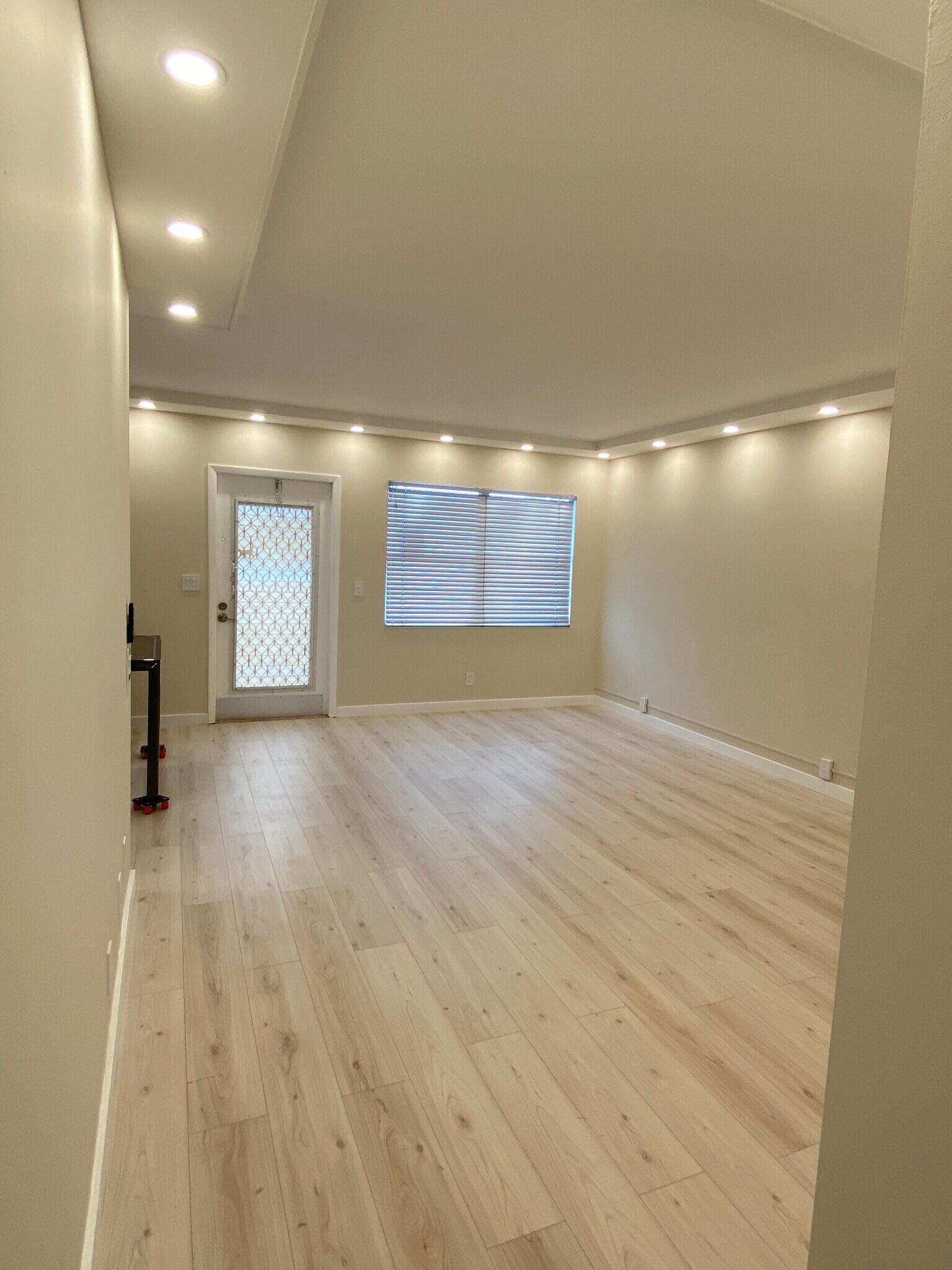 Building Photo - 4048 Exeter C