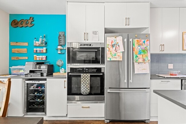 Building Photo - 8819 N Wisner St