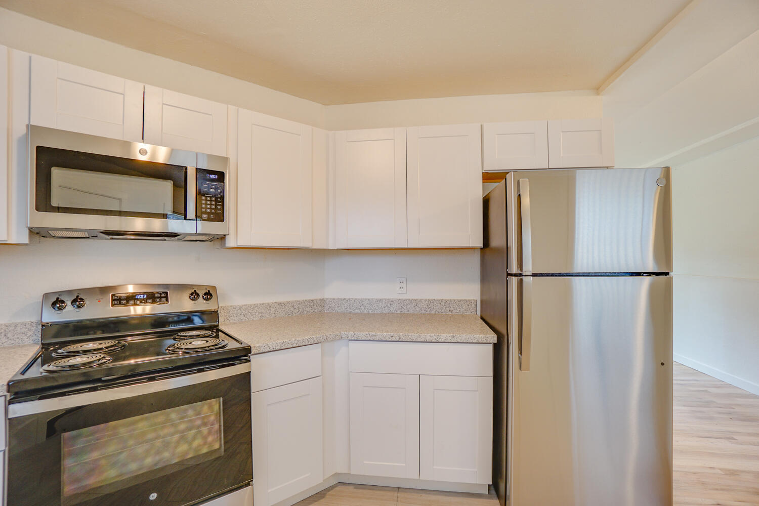Building Photo - 3670 SW 144th Ave