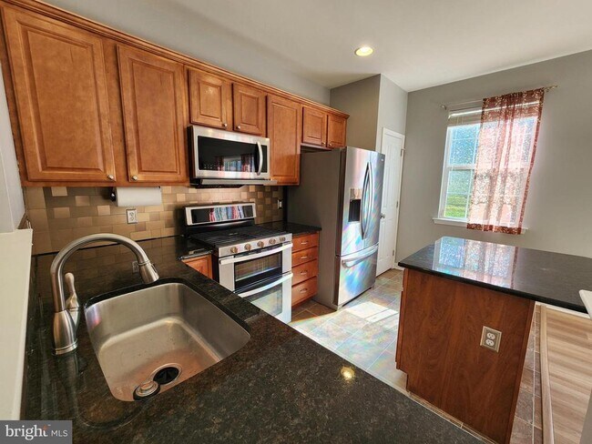 Primary Photo - 2768 Fynamore Ln