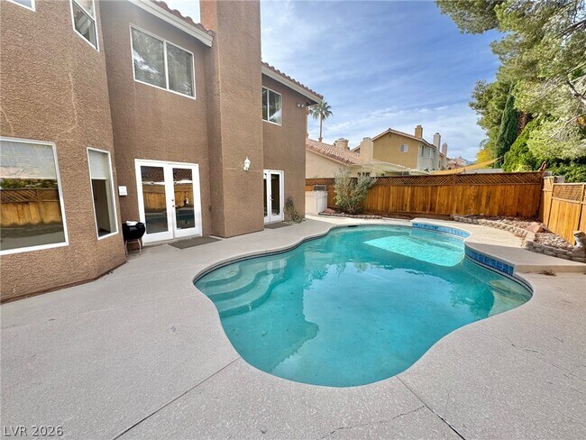 Building Photo - 8240 Tivoli Cove Dr