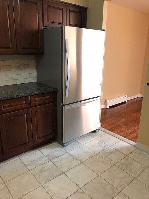Building Photo - "Charming 3-Bedroom Oasis with 2 Full Bath...