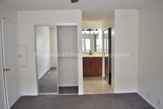 Building Photo - Desirable 2/2/2 Sun Rise Townhome (Ewa Beach)