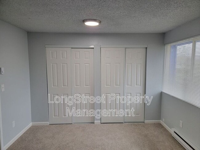 Building Photo - 3141 N Shore Dr SE